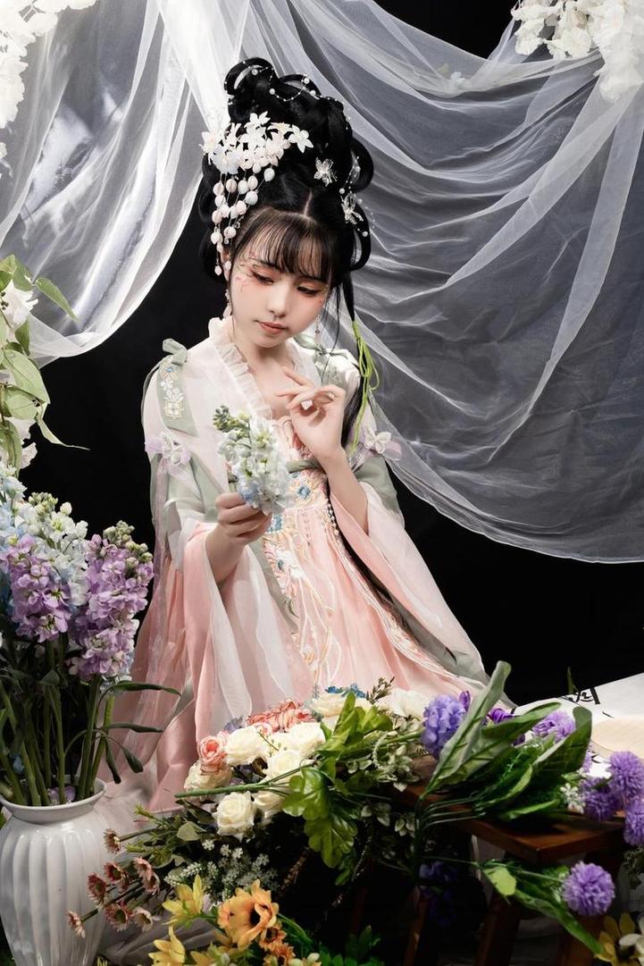 Cosplay喵小吉免费,带你畅游图片世界 - 百囡团