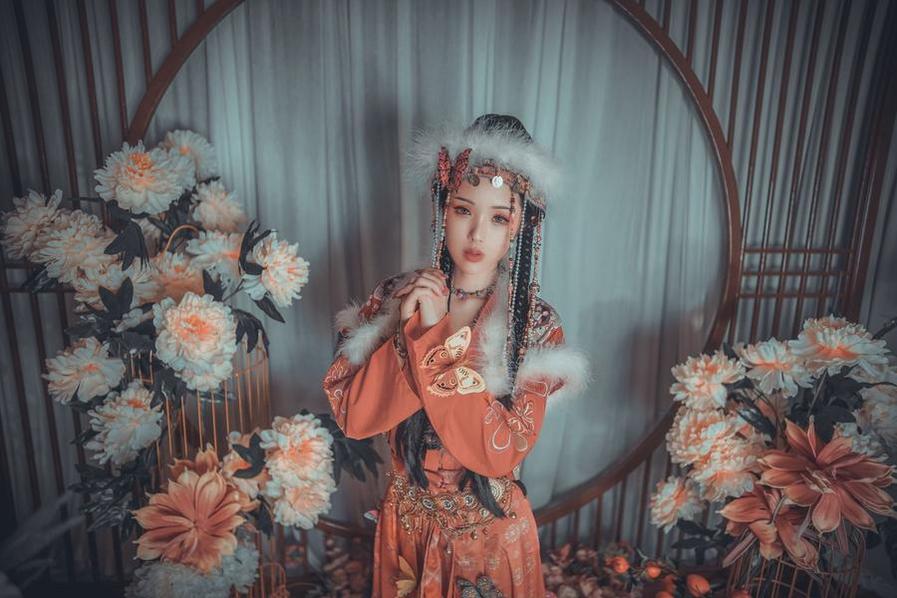 titi钛合金天竺少女资源摄影大师诠释艺术