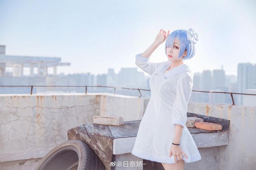 日奈娇旗袍cos：红色旗袍美图大赏，让你欲罢不能