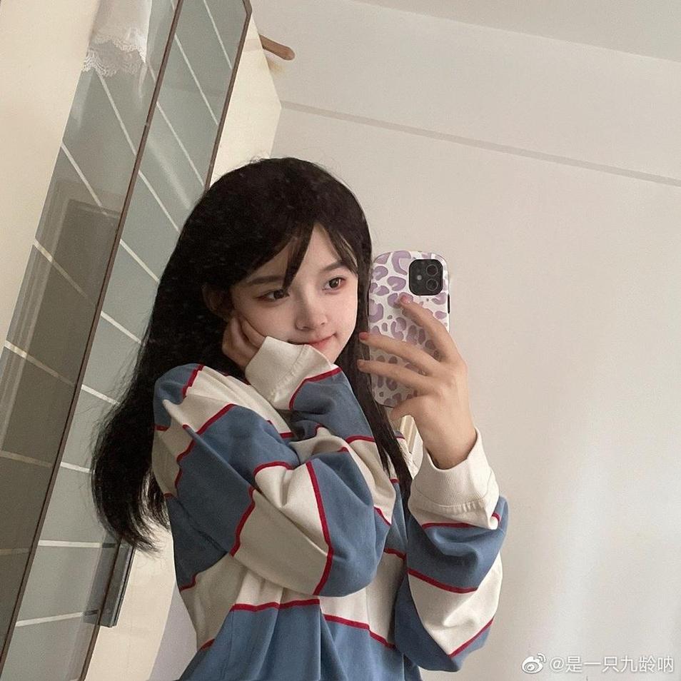是一只九龄身材，展现画面感的摄影作品