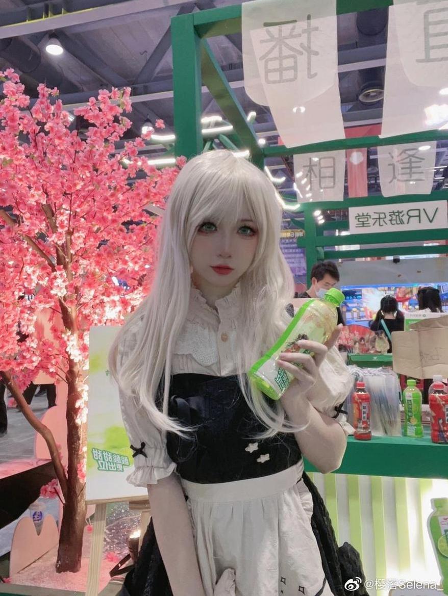 定制你的萌栈樱落酱w图包