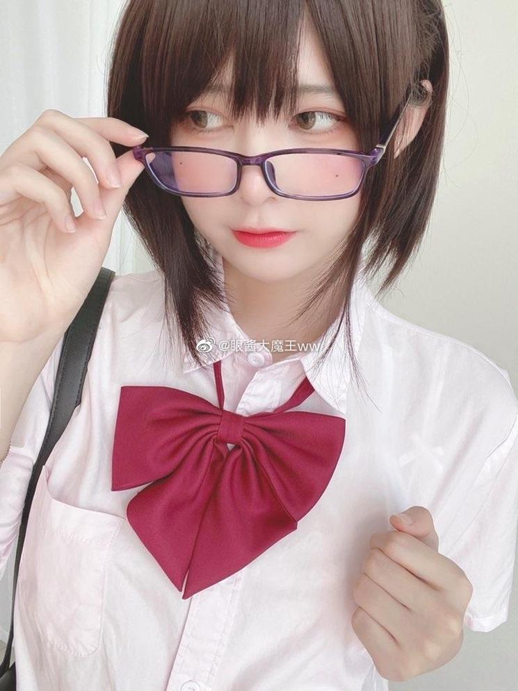 轻松脱颖而出的cos作品：眼酱大魔王全部作品照片