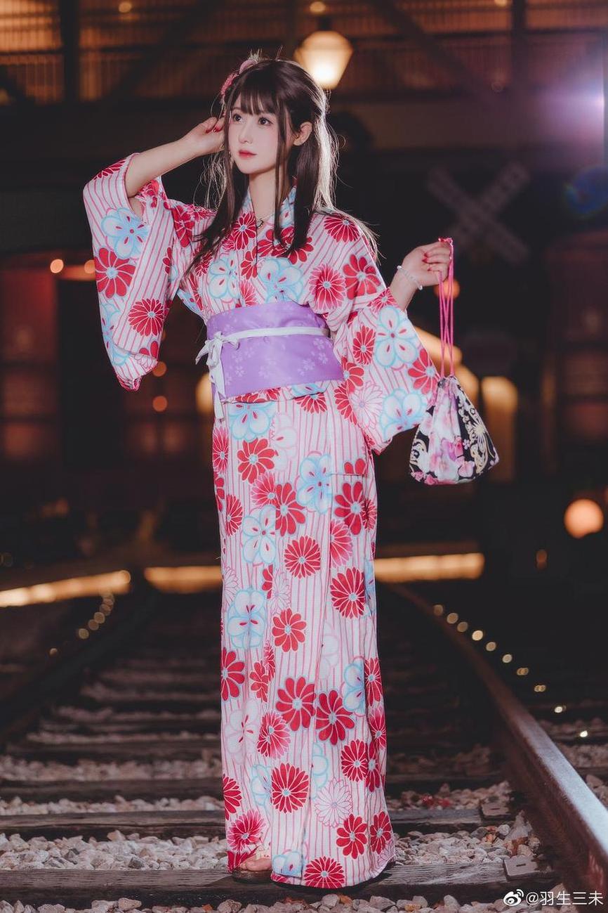羽生三未婚纱照图包大放送，分享给各位宅男宅女