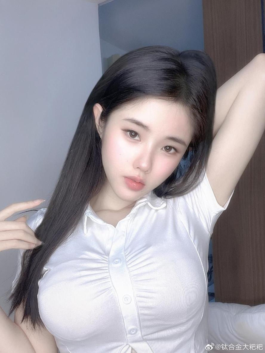 钛合金titi的cos分享，一起来感受cosplay之美